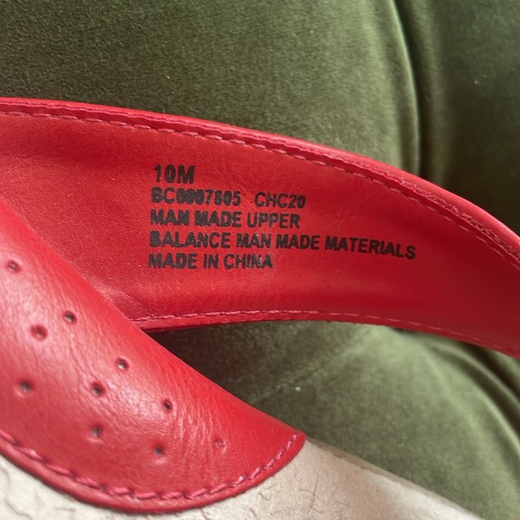 b.o.c. Red Sandals - Picture 4 of 5
